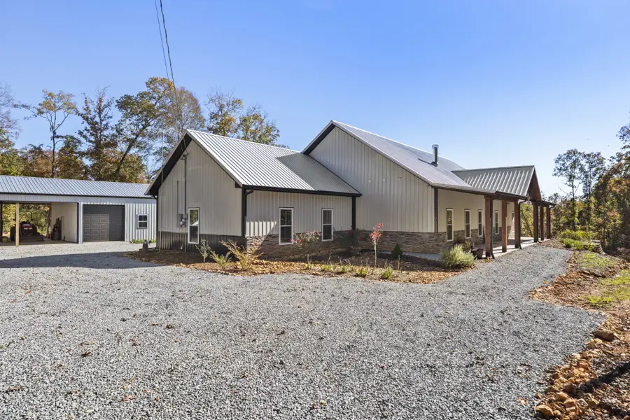 594 Highway 100, Centerville, TN 37033 - Image #3