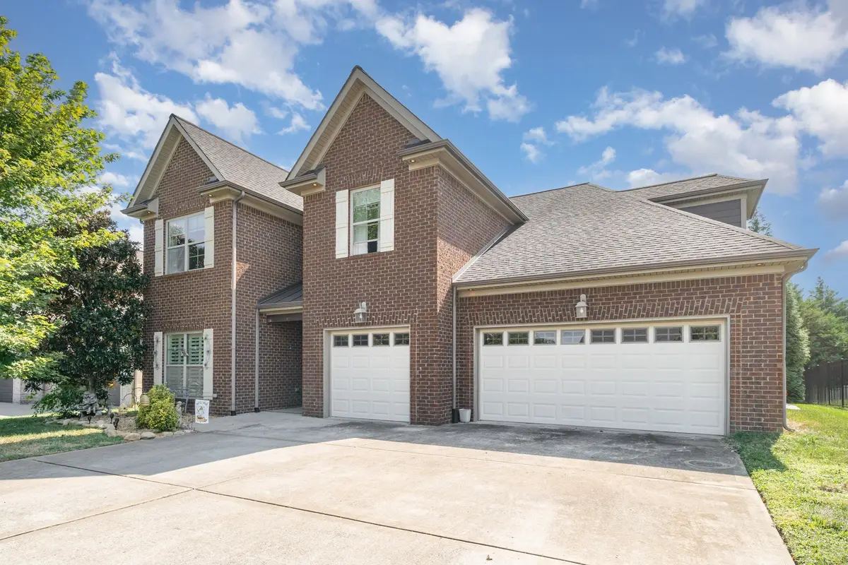 5227 Starnes Dr, Murfreesboro, TN 37128 - Image #1