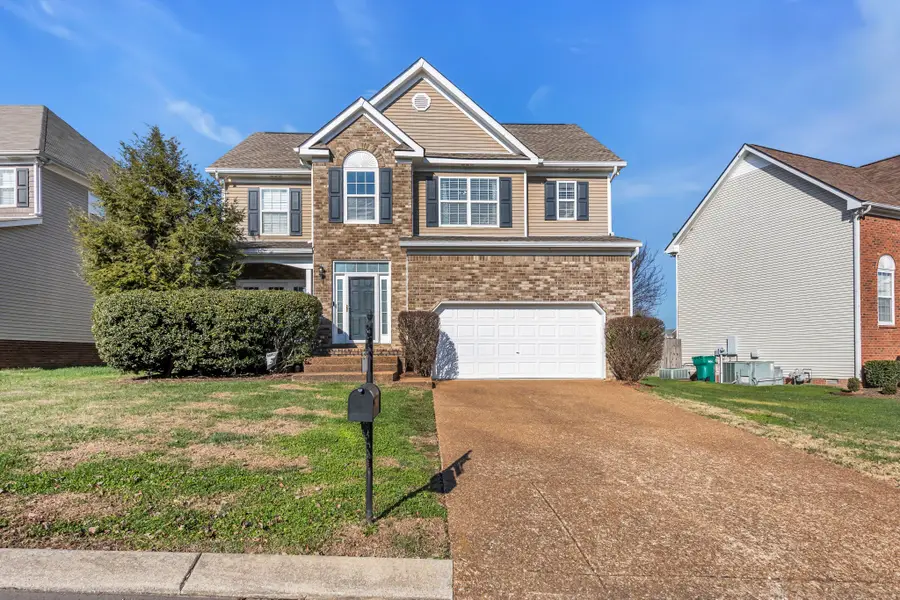 7009 Masonboro Dr, Spring Hill, TN 37174 - Image #2