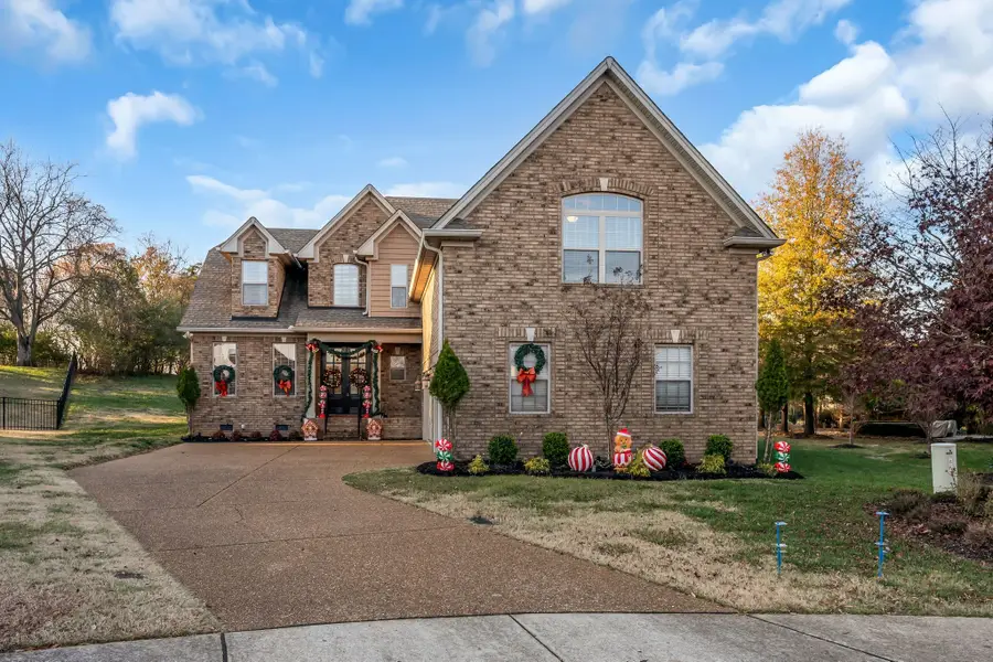 1013 Broughton Pl, Gallatin, TN 37066 - Image #2