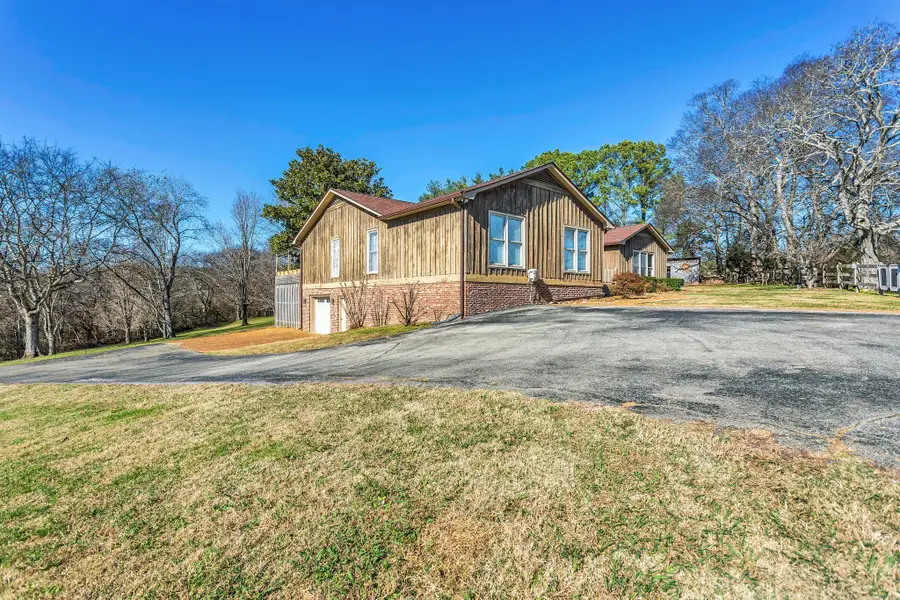 408 Mckibbon Ln, Pulaski, TN 38478 - Image #2