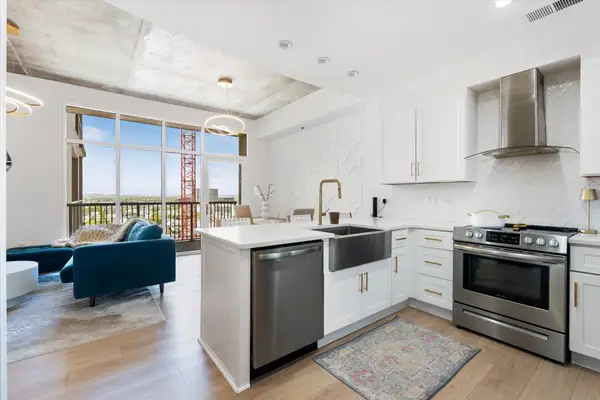 1510 Demonbreun St #807, Nashville, TN 37203