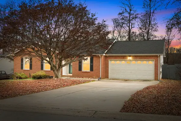 429 Sarah Dr, Clarksville, TN 37042