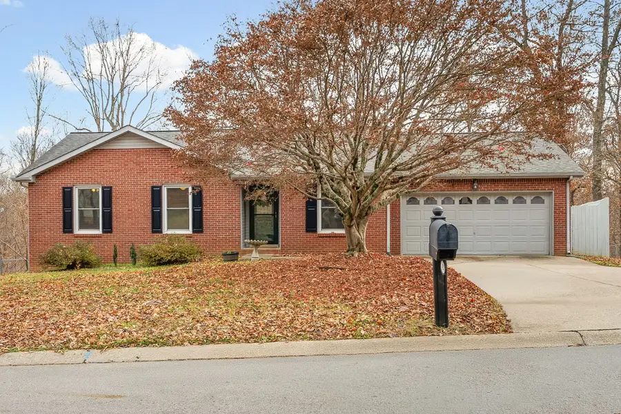 429 Sarah Dr, Clarksville, TN 37042 - Image #2
