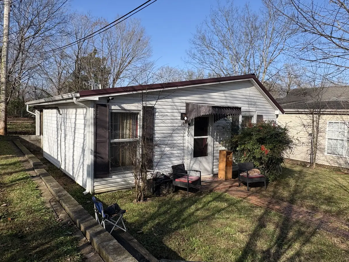 900 Oak Ln, Clarksville, TN 37040 - Image #1