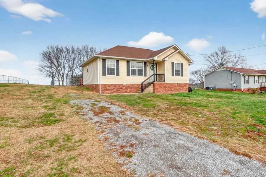 2074 Carneal Ln, Oak Grove, KY 42262 - Image #2