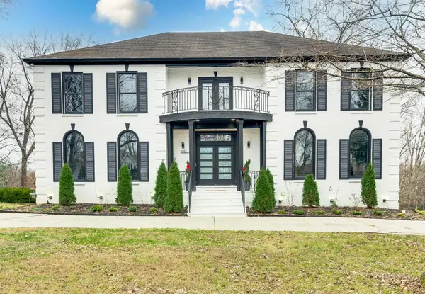 2119 Shannon Dr, Murfreesboro, TN 37129