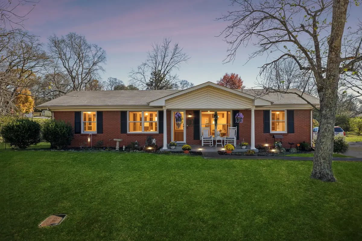 1009 Hart St, Gallatin, TN 37066 - Image #1