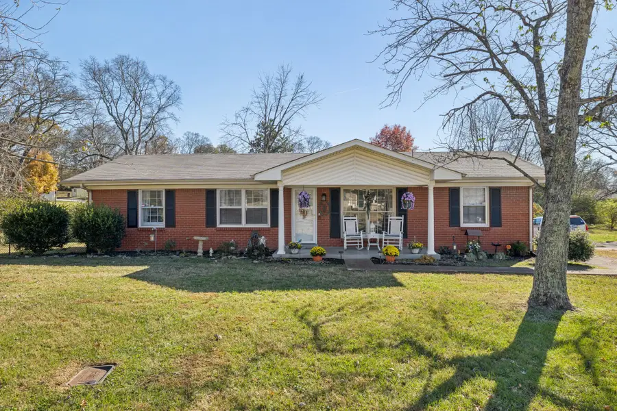 1009 Hart St, Gallatin, TN 37066 - Image #3