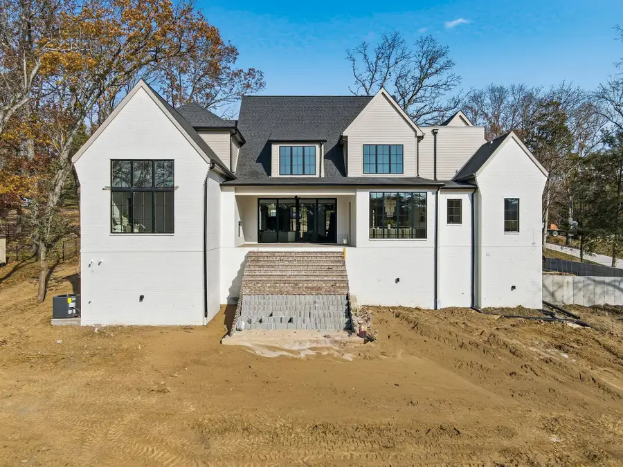 735 Richfield Dr, Nashville, TN 37205 - Image #2