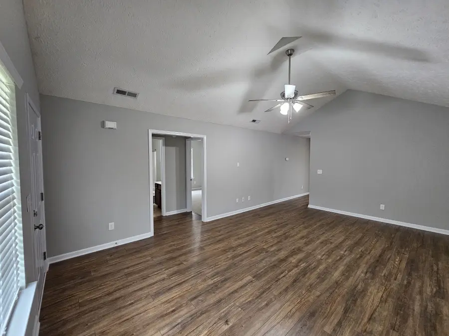 2676 Delong St, Christiana, TN 37037 - Image #2