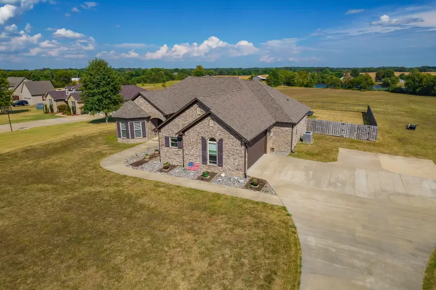 228 Polo Dr, Dyersburg, TN 38024 - Image #2