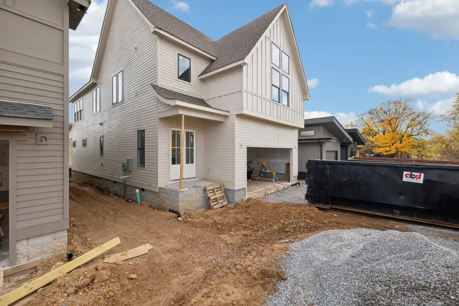 905A Potter Ln, Nashville, TN 37206 - Image #2