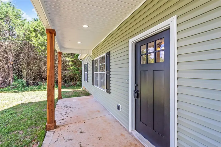 1101 E Lauderdale St, Tullahoma, TN 37388 - Image #2