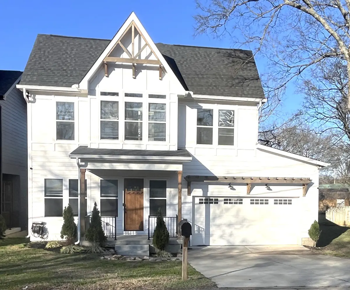 211 Rogers Ave, Lebanon, TN 37087 - Image #1