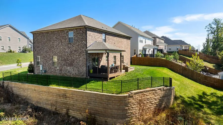 212 Aspen Drive, Lenoir City, TN 37771 - Image #3