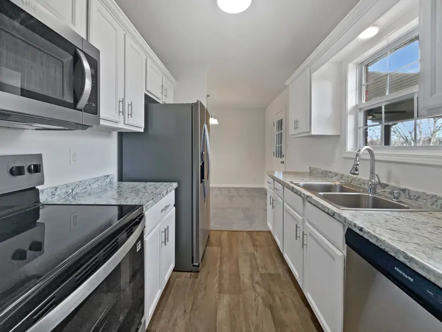 182 Monarch Ln, Clarksville, TN 37042 - Image #2