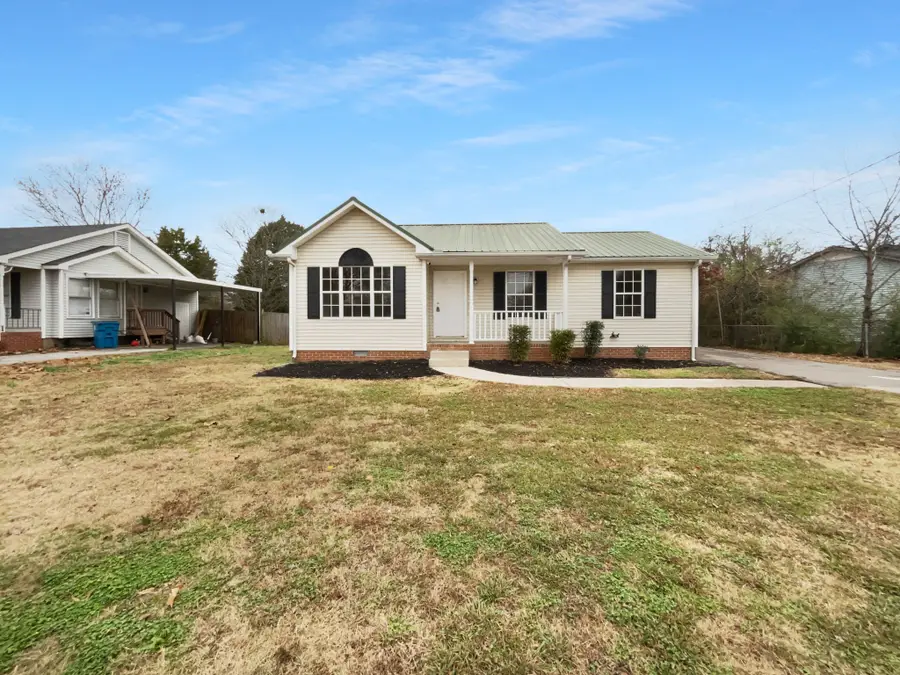 317 Liberty Ln, La Vergne, TN 37086 - Image #2