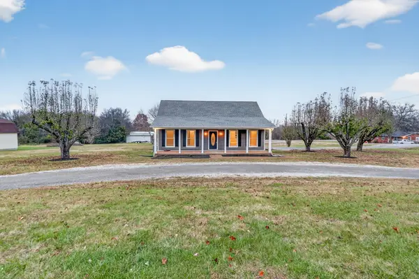 201 Fontenay Dr, Lebanon, TN 37090