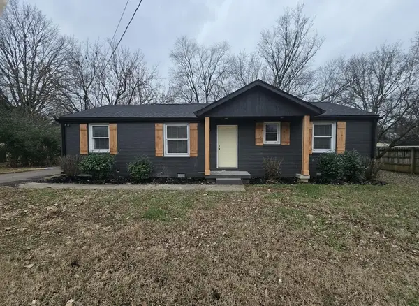 1906 Gardner Dr, Murfreesboro, TN 37130