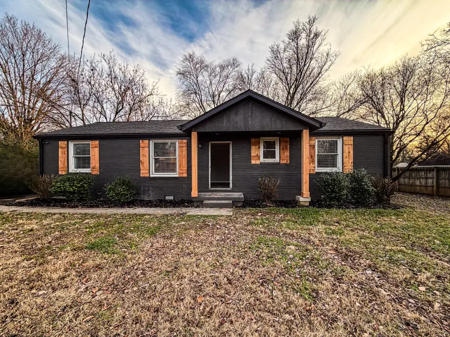 1906 Gardner Dr, Murfreesboro, TN 37130 - Image #2