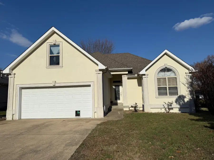 141 Foxrun, Springfield, TN 37172 - Image #2