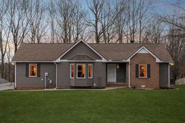 179 W Hester Rd, Cottontown, TN 37048