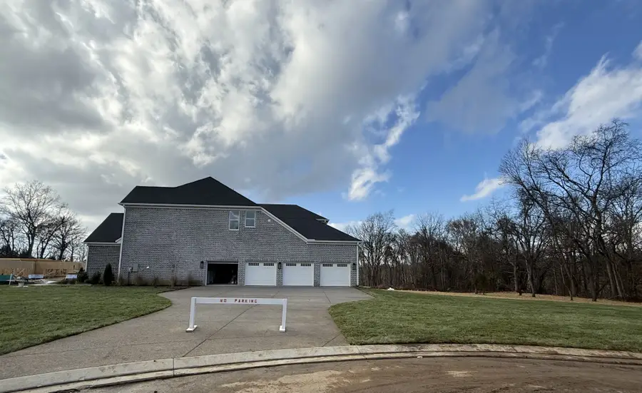 5700 Nola Dr, Arrington, TN 37014 - Image #2