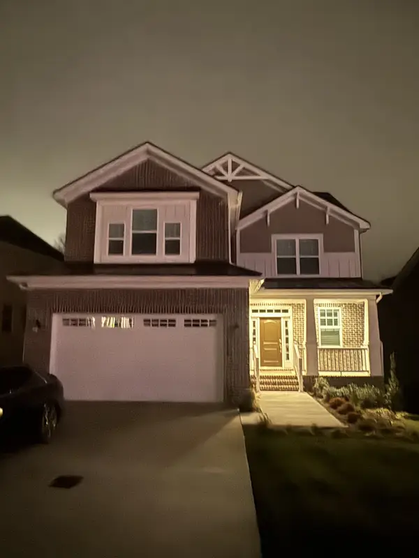 1082 Oakhall Dr, Mount Juliet, TN 37122