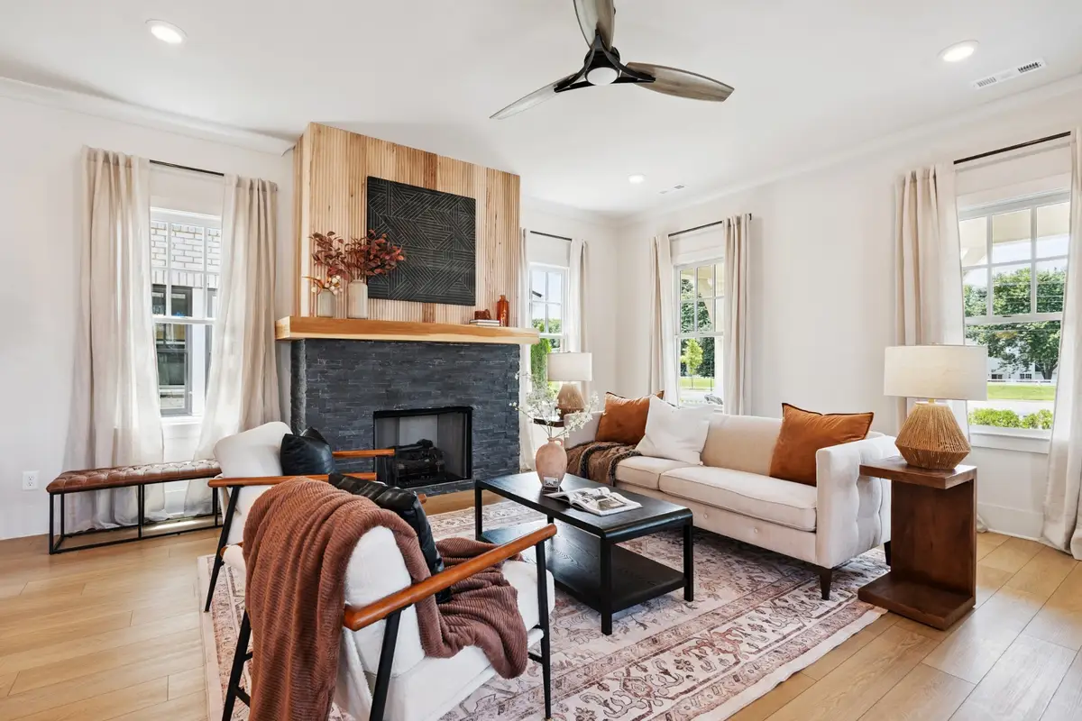 2612 Buckner Ln, Thompsons Station, TN 37179 - #1