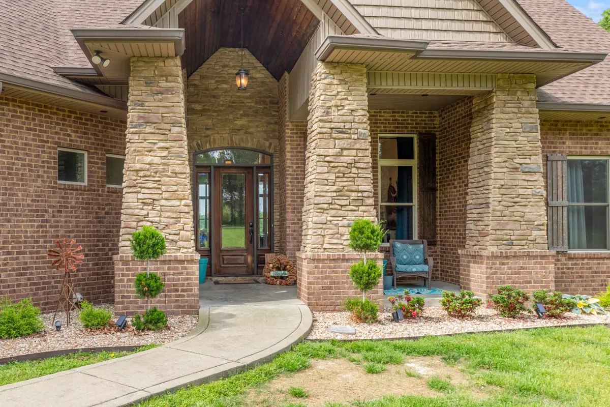 532 Tidwell Rd, Bon Aqua, TN 37025 - Image #1