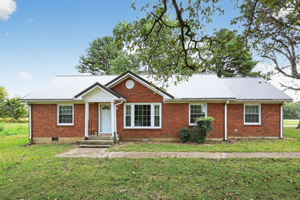 1083 Mattox Town Rd, Lawrenceburg, TN 38464 - Image #1