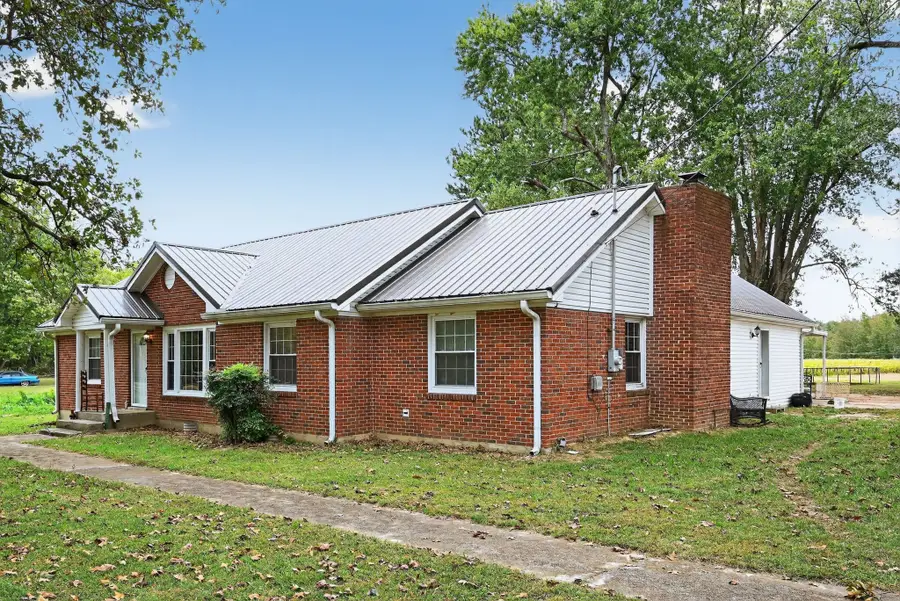 1083 Mattox Town Rd, Lawrenceburg, TN 38464 - Image #2