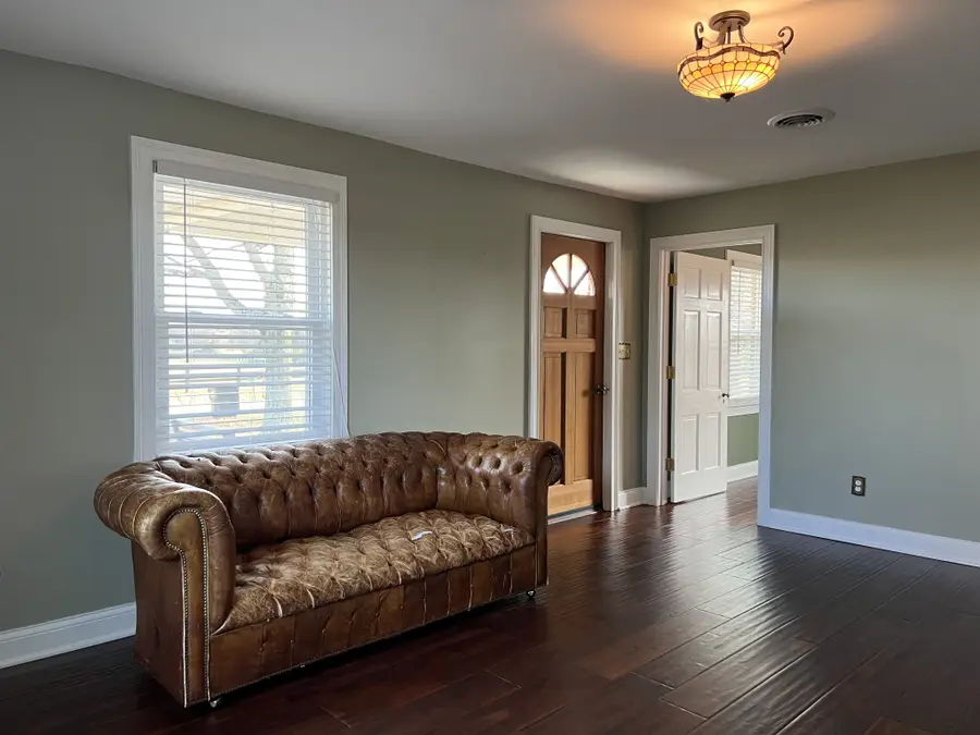 881 Dinwiddie Rd, Franklin, KY 42134 - Image #2