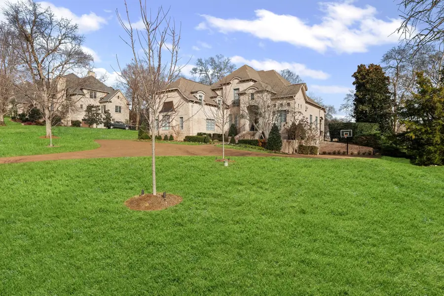 381 Lake Valley Dr, Franklin, TN 37069 - Image #3