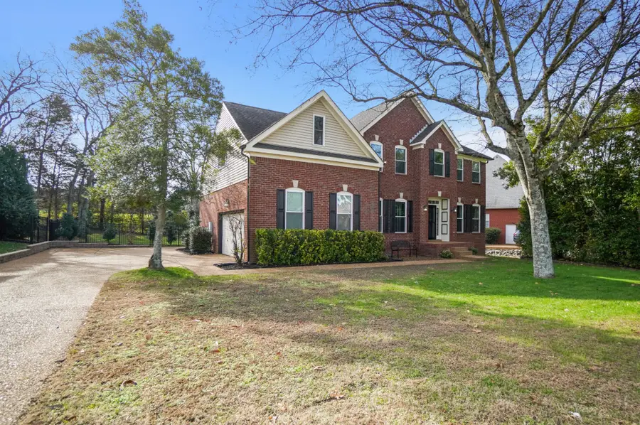 224 Spy Glass Way, Hendersonville, TN 37075 - Image #2