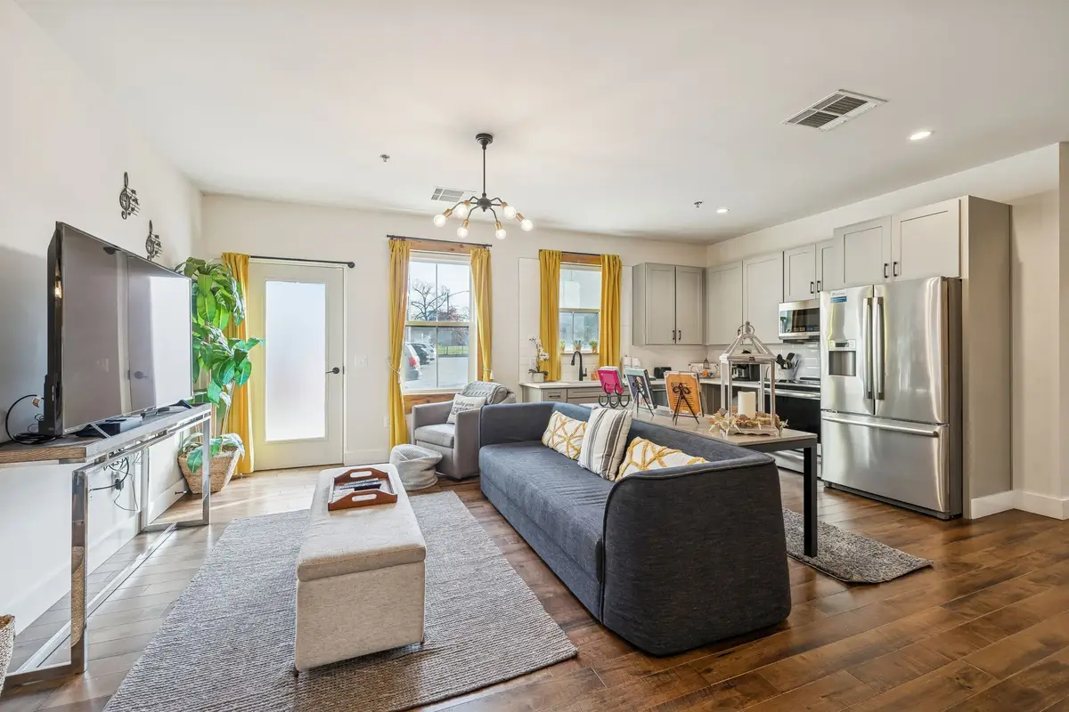 612 21st Ave N #113, Nashville, TN 37203 - Image #1