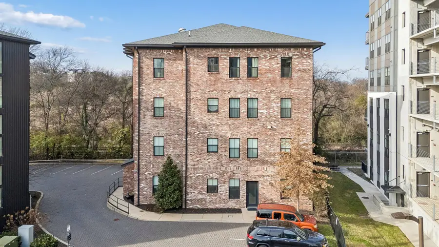 612 21st Ave N #113, Nashville, TN 37203 - Image #2