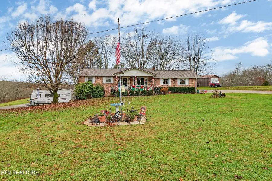 2620 Deer Lodge Hwy, Deer Lodge, TN 37726 - Image #3
