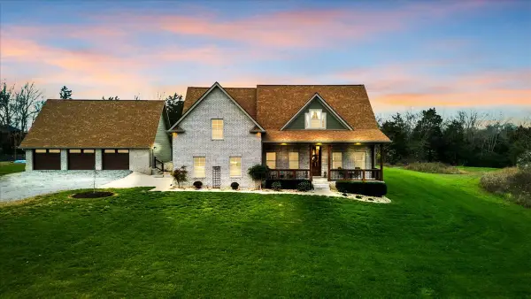 3512 Ashland City Rd, Clarksville, TN 37043