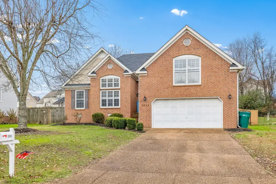 2713 Aston Woods Ln, Thompsons Station, TN 37179 - Image #2