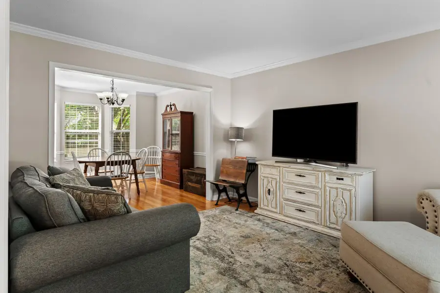 2216 Falcon Creek Dr, Franklin, TN 37067 - Image #2