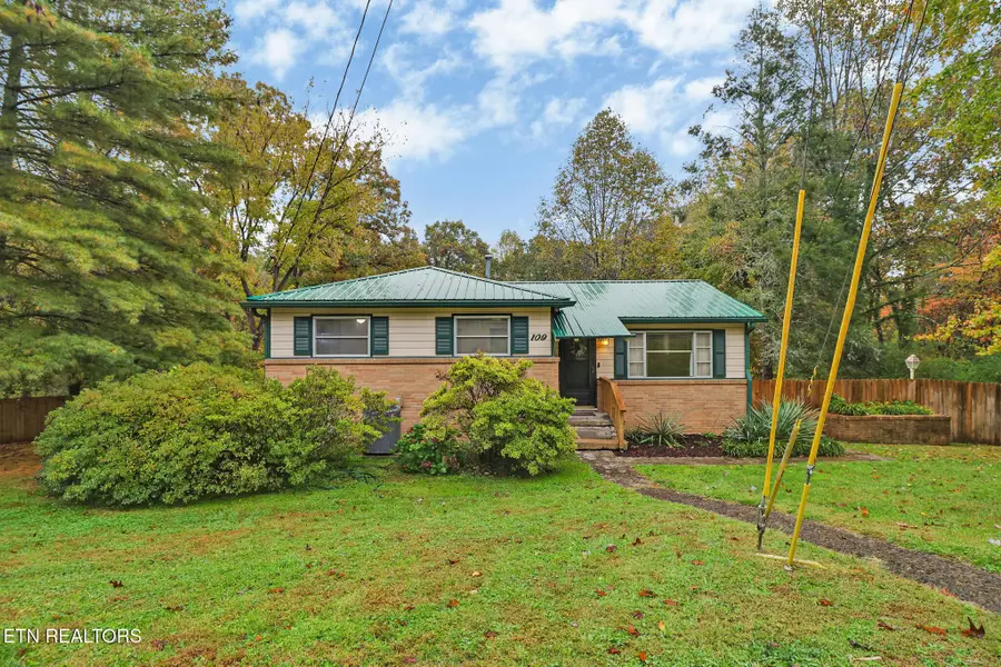 109 Wakefield Rd, Oak Ridge, TN 37830 - Image #2
