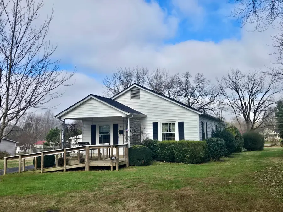 314 Debus St, Lawrenceburg, TN 38464 - Image #2