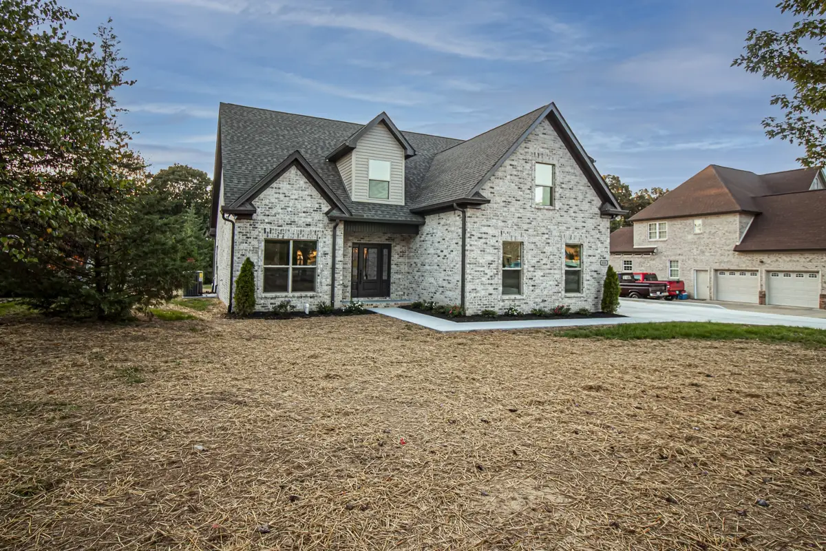 835 Lexington Cir, Manchester, TN 37355 - Image #1