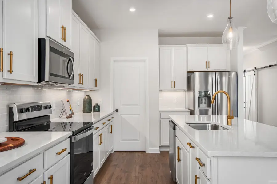 1926 Hildebrand Lane, Columbia, TN 38401 - Image #3