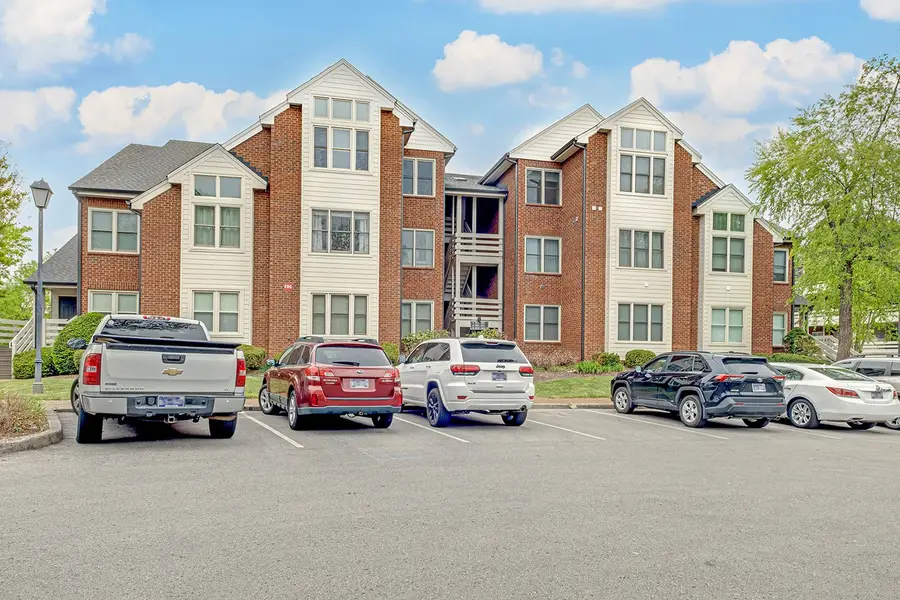 204 Boxmere Pl, Nashville, TN 37215 - Image #3