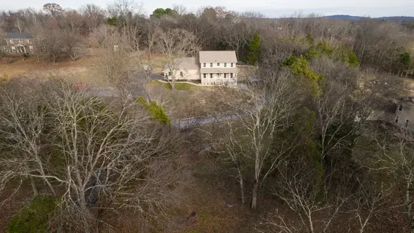 205 Bluegrass Cir, Lebanon, TN 37090