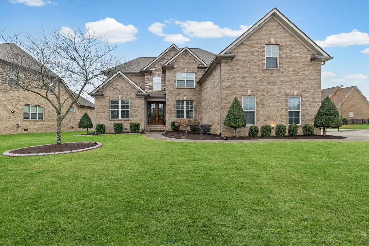 1001 Elkhorn Ct, Spring Hill, TN 37174 - Image #1