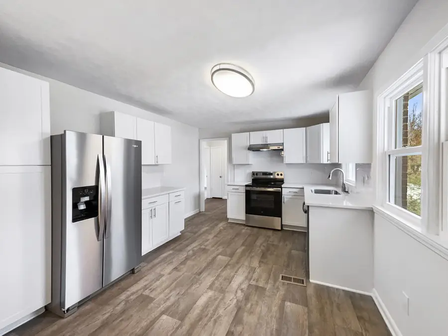 501 Colburn Dr, Lewisburg, TN 37091 - Image #2